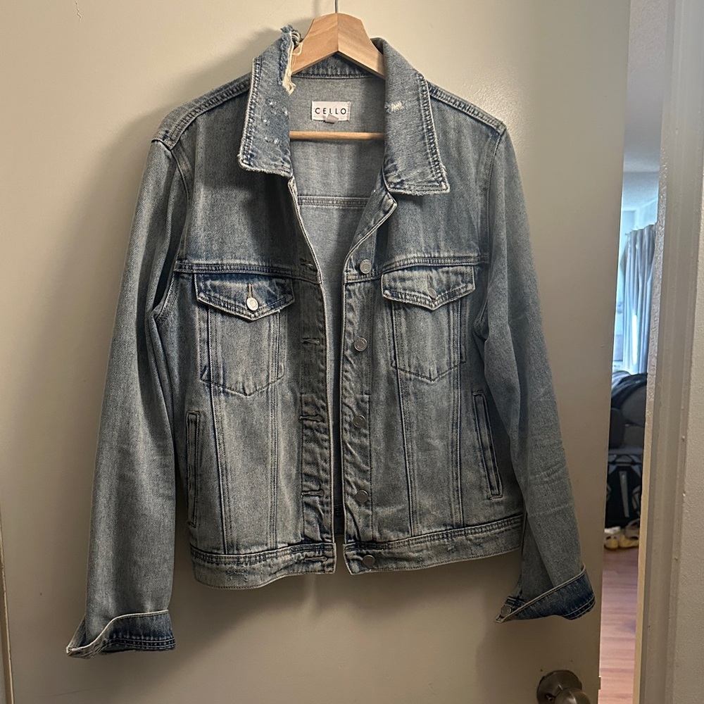 Cello Women's Classic Light Blue Jean Jacket